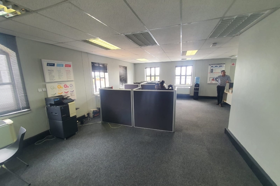 To Let commercial Property for Rent in Newton Park Eastern Cape